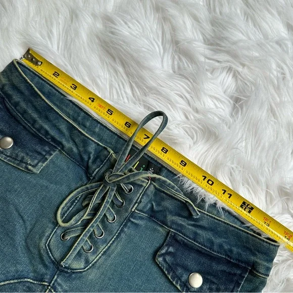 ⛅️[ Dolls Kill ] X Delia’s Hillside Sweetheart Flare Denim Jeans Lace-Up Waist - Picture 9 of 17